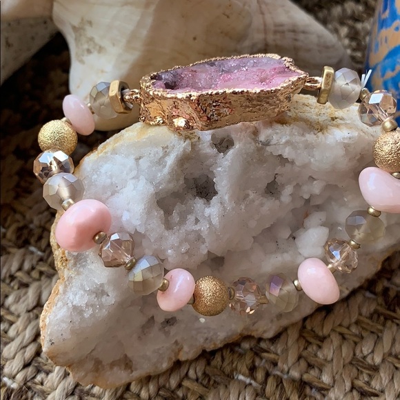 🌅14 K Rosy Authentic Druzy & Crystal🌅 - Picture 7 of 9